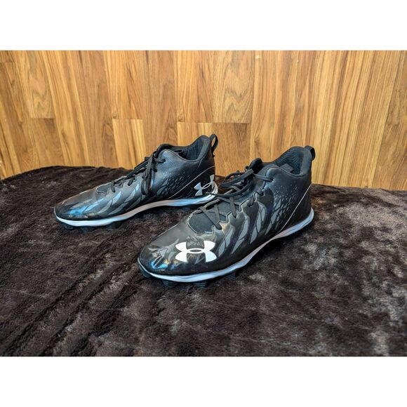 Under Armour lace-up football cleats size 12* - Picture 4 of 5